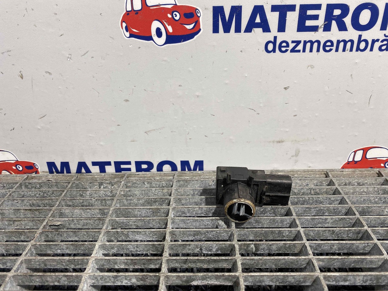 SENZOR PARCARE FATA TOYOTA PRIUS PRIUS - - (2009 2015)