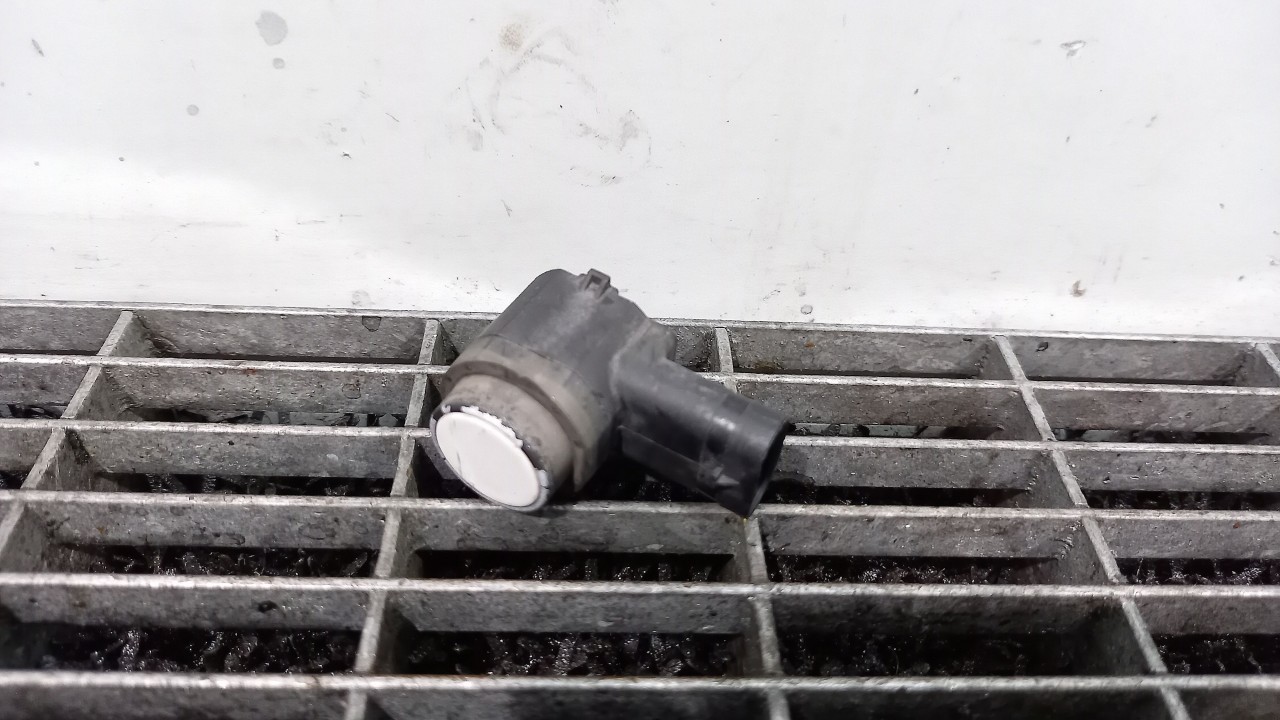 SENZOR PARCARE FATA VW GOLF VI - - (2008 2012)