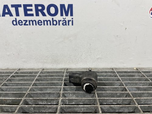 SENZOR PARCARE FATA VW GOLF VI - - (2008 2012)