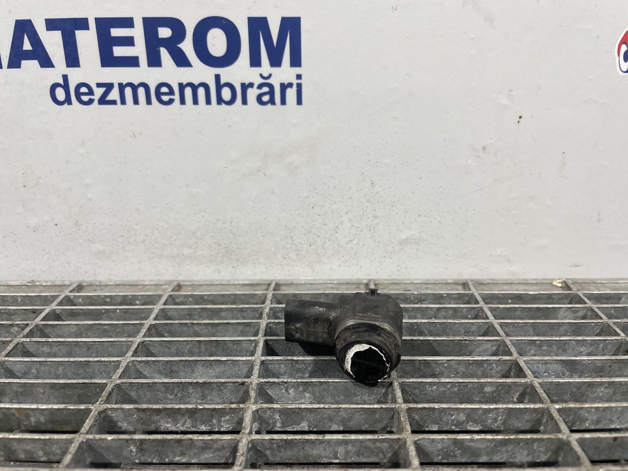 SENZOR PARCARE FATA VW GOLF VI GOLF VI - - (2008 2012)