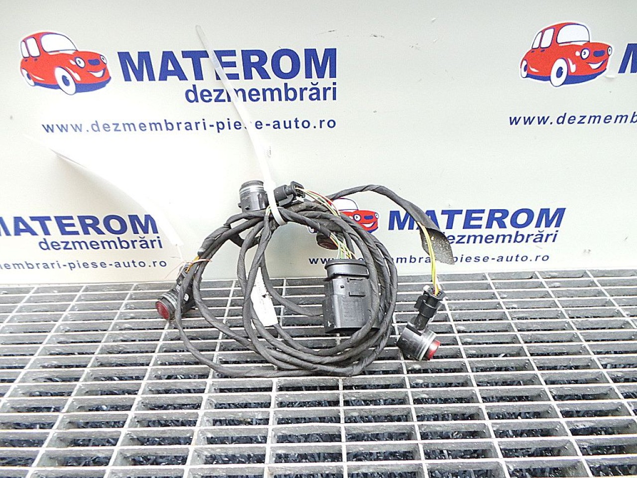 SENZOR PARCARE FATA VW GOLF VII - - (2012 2016)
