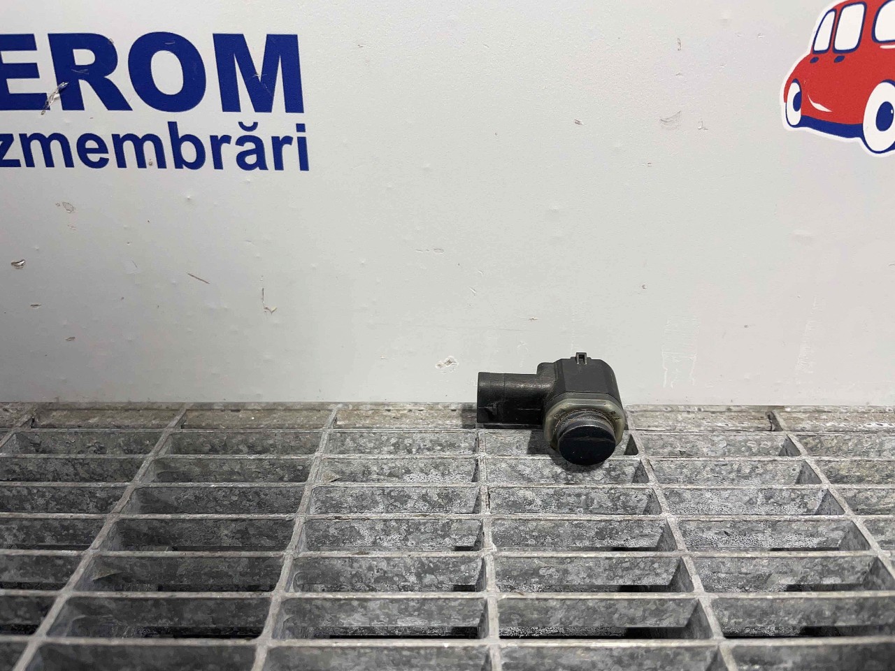 SENZOR PARCARE FATA VW PASSAT PASSAT - - (2010 2014)