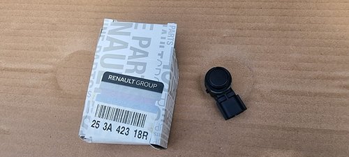 Senzor parcare NOU Logan 2 Mcv 2 Sandero 2 Duster 2 Renault Captur