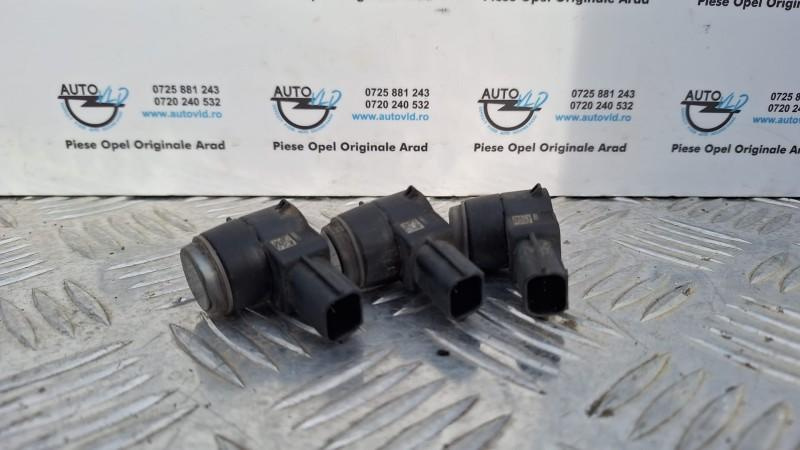 Senzor parcare Opel Zafira C 2011-2016 13282887