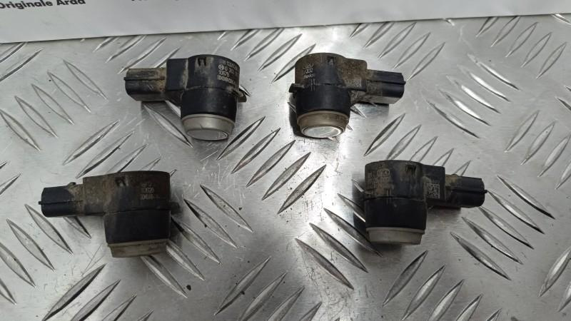 Senzor parcare Opel Zafira C 2011-2019 13282884