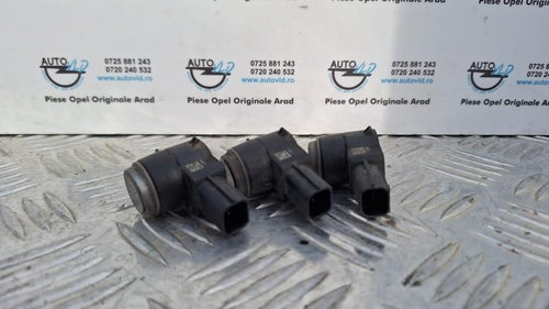 Senzor parcare Opel Zafira C 2011-2019 13282887