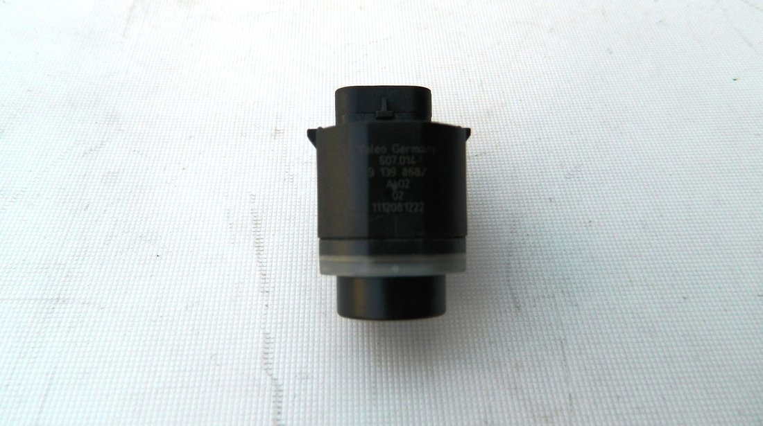 Senzor parcare PDC BMW E63, E64, X5 E70 X6 E71, E72 cod 9139868