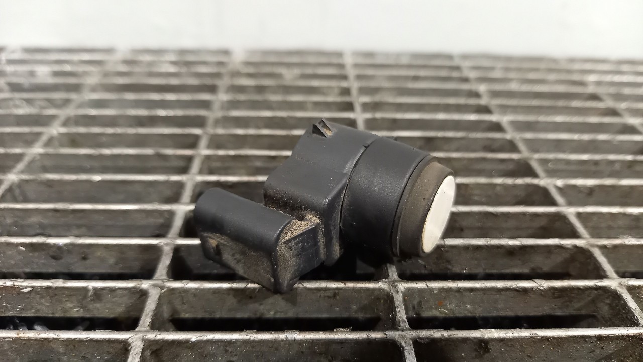 SENZOR PARCARE SPATE BMW SERIA 1 E 81 - 