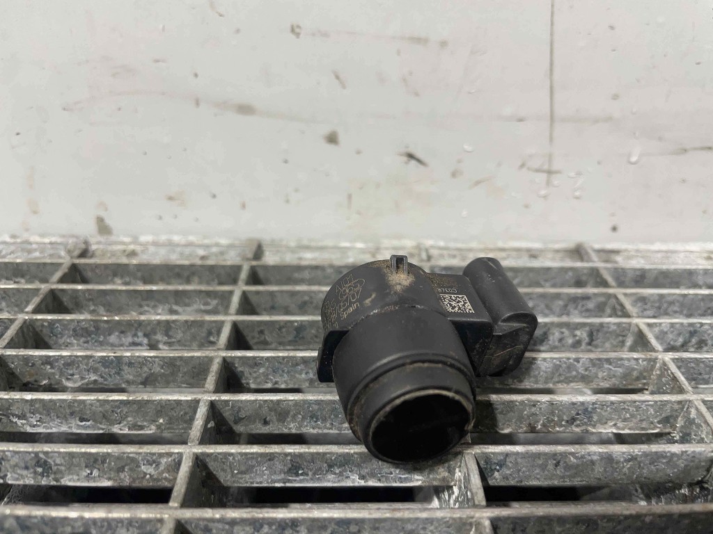 SENZOR PARCARE SPATE BMW SERIA 3 E 90 - - (2007 2012)