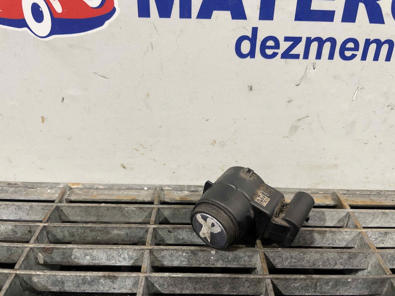 SENZOR PARCARE SPATE BMW SERIA 3 E 90 SERIA 3 E 90 - - (2007 2012)
