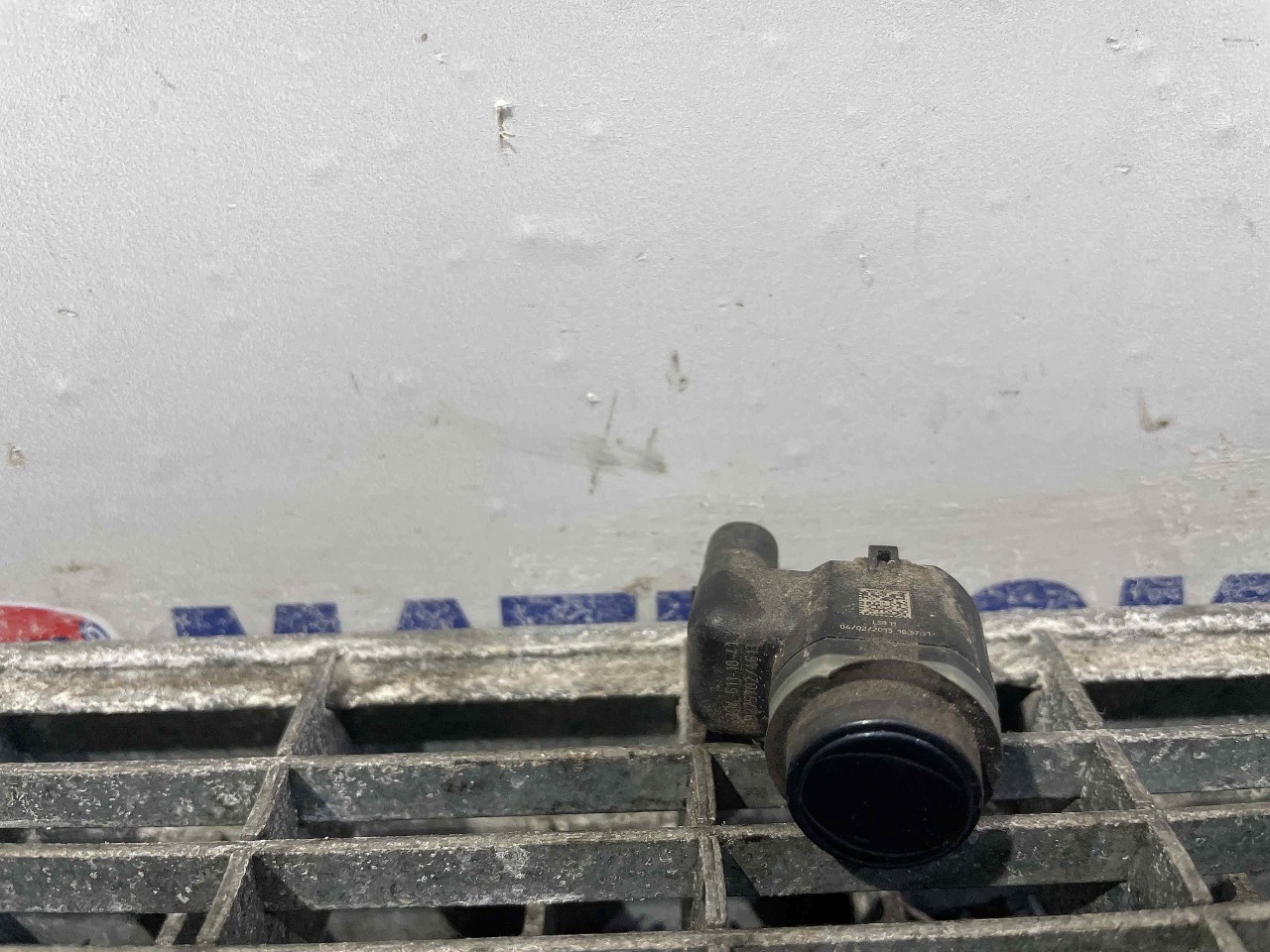 SENZOR PARCARE SPATE BMW SERIA 5 F 10 - - (2010 2014)