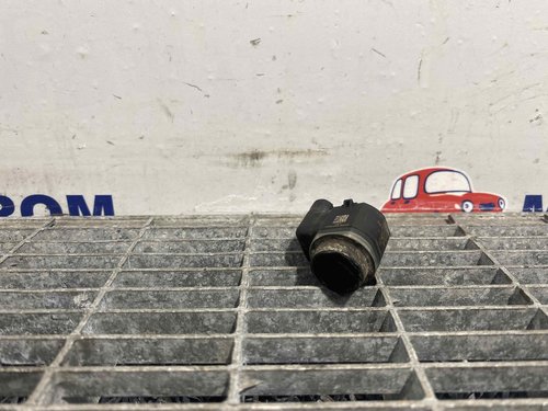 SENZOR PARCARE SPATE BMW SERIA 5 F 10 - - (2010 2014)