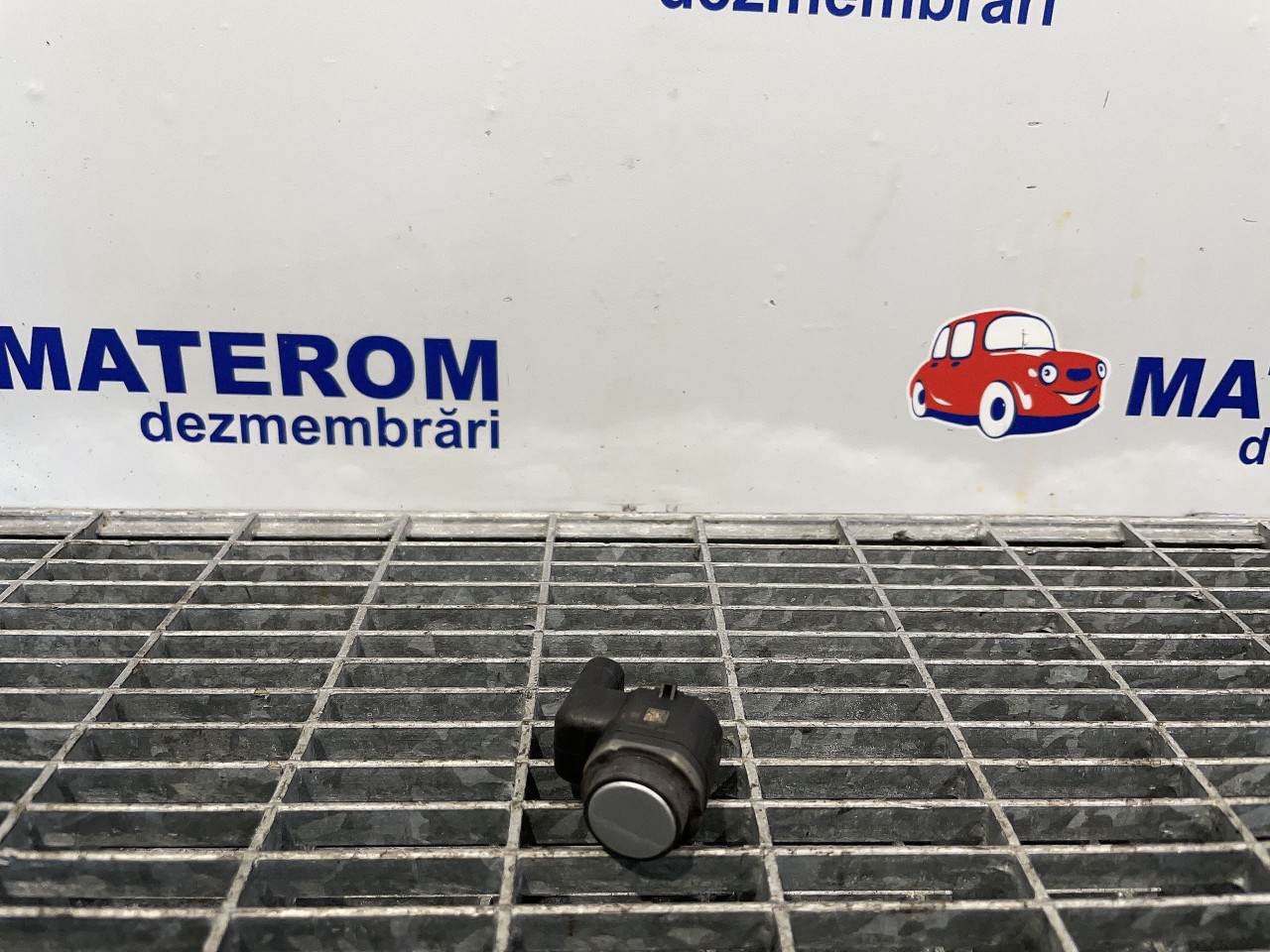 SENZOR PARCARE SPATE BMW SERIA 5 F 10 - - (2014 2017)