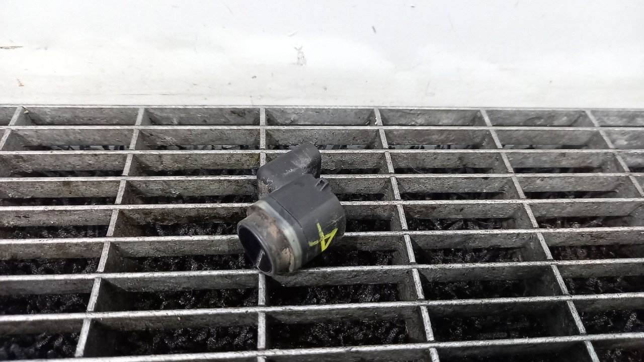 SENZOR PARCARE SPATE BMW SERIA 5 F 11 - - (2010 2014)