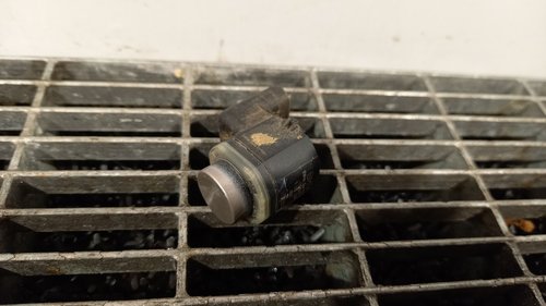 SENZOR PARCARE SPATE BMW SERIA 7 F 01 - - (2013 2015)