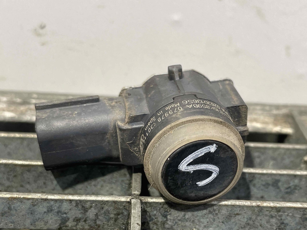 SENZOR PARCARE SPATE FORD B-MAX - - (201