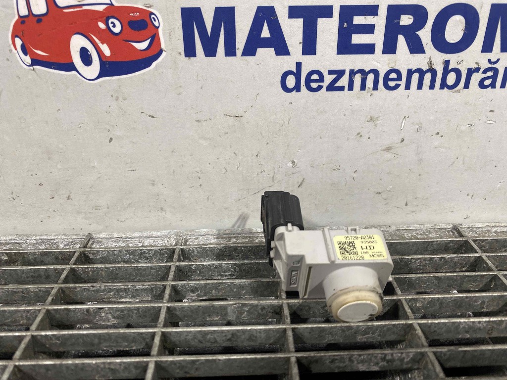 SENZOR PARCARE SPATE KIA CEED - - (2015 2018)
