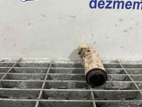 SENZOR PARCARE SPATE KIA SORENTO - - (2009 2012)