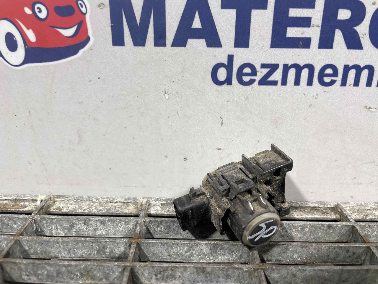 SENZOR PARCARE SPATE MAZDA 3 3 - - (2013 2018)