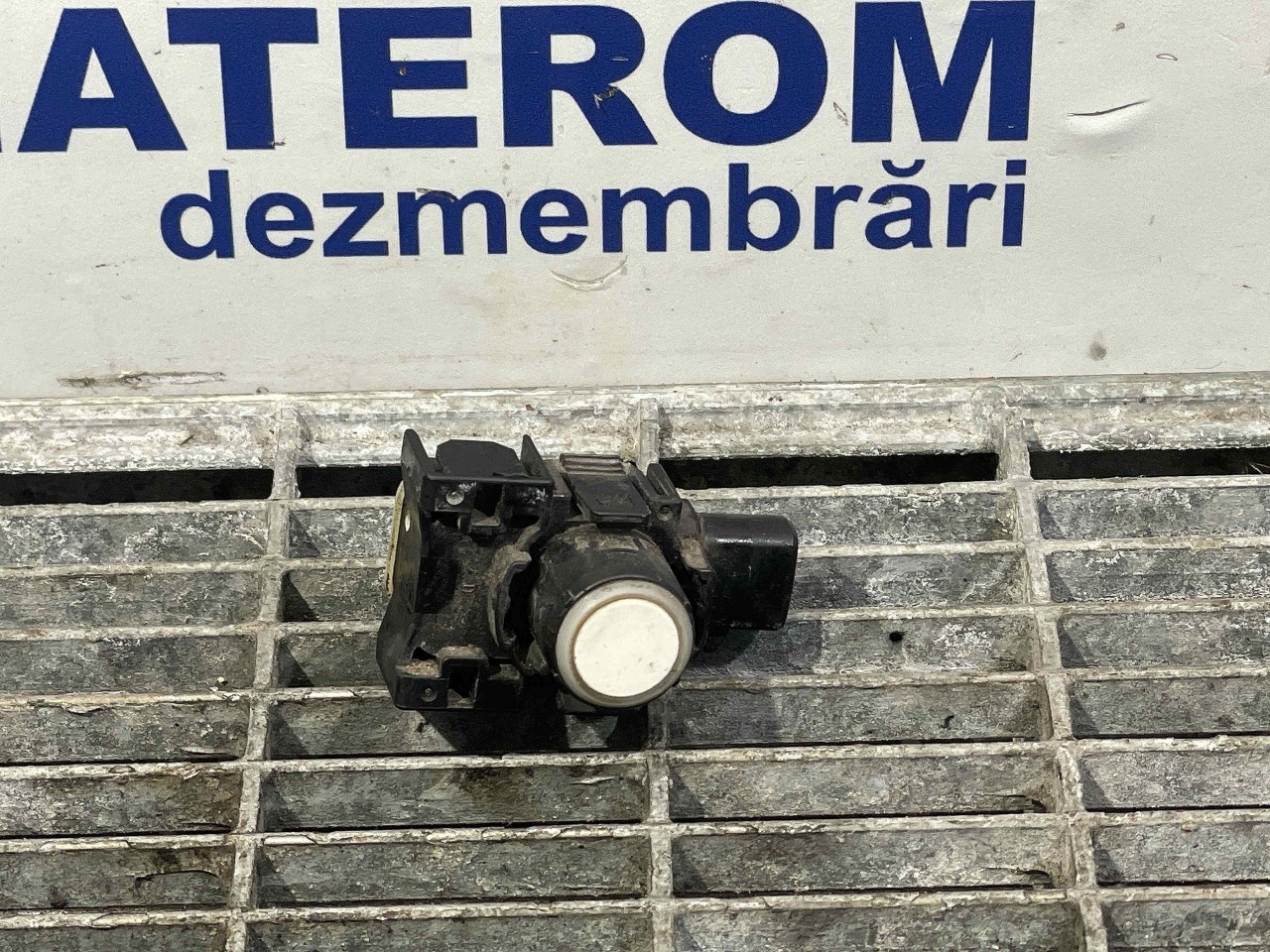 SENZOR PARCARE SPATE MAZDA 3 3 - - (2013 2018)