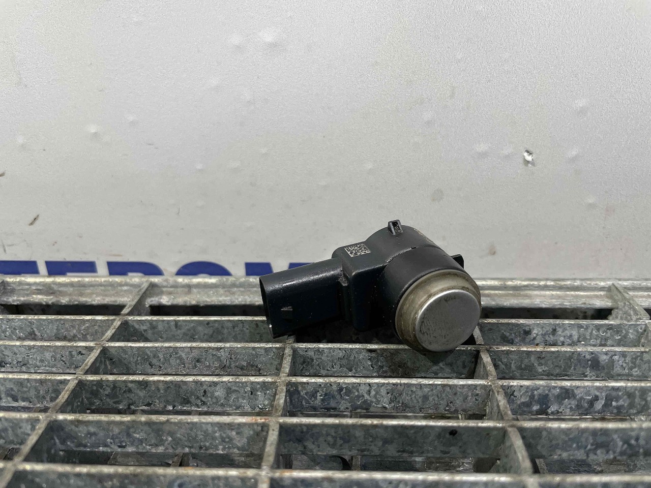 SENZOR PARCARE SPATE MERCEDES CLS CLS - - (2004 2010)