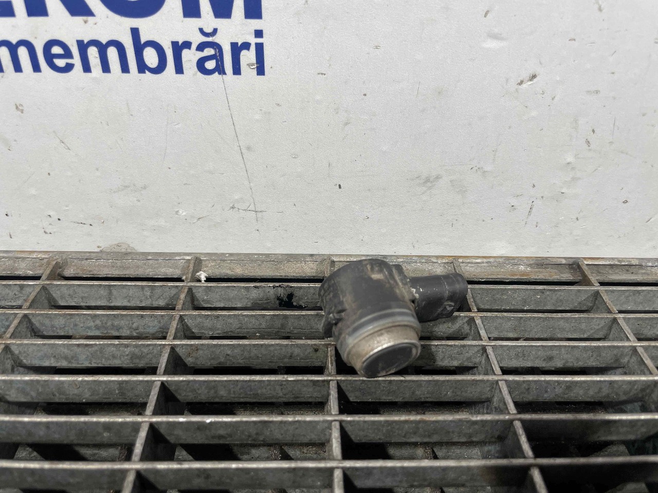 SENZOR PARCARE SPATE MERCEDES E-CLASS - - (2013 2016)