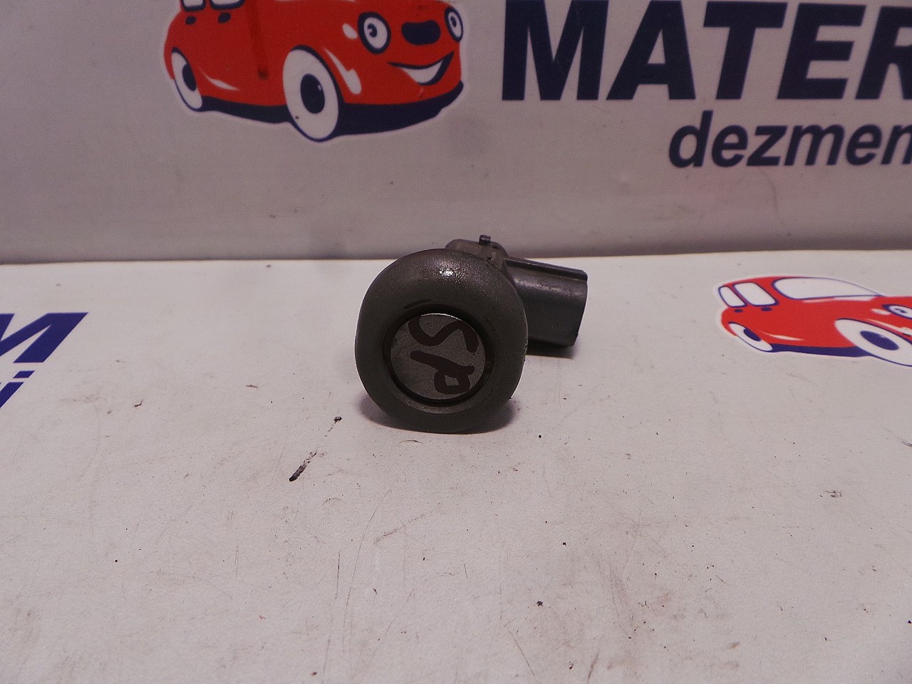 SENZOR PARCARE SPATE MITSUBISHI OUTLANDER OUTLANDER - - (2006 2012)