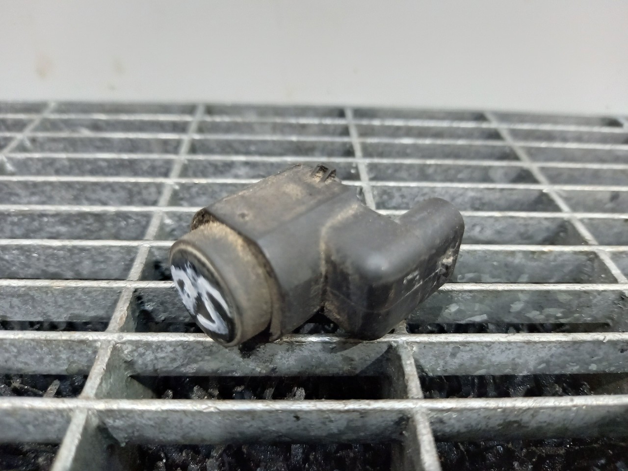 SENZOR PARCARE SPATE NISSAN QASHQAI - - (2006 2010)