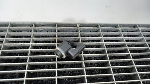 SENZOR PARCARE SPATE NISSAN QASHQAI - - (2013 2017)