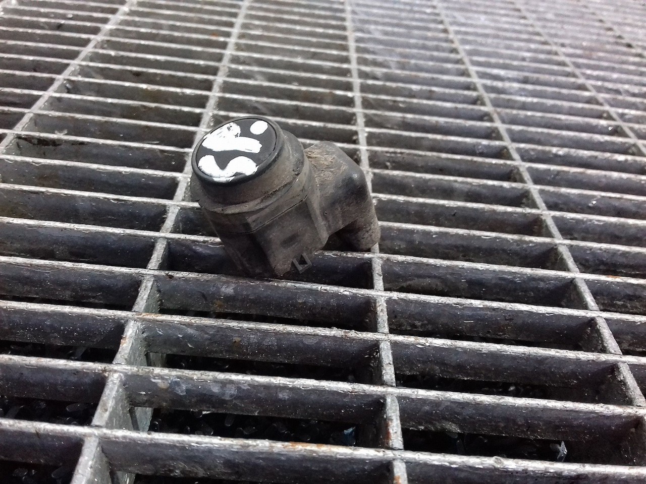 SENZOR PARCARE SPATE NISSAN QASHQAI QASHQAI - - (2006 2010)