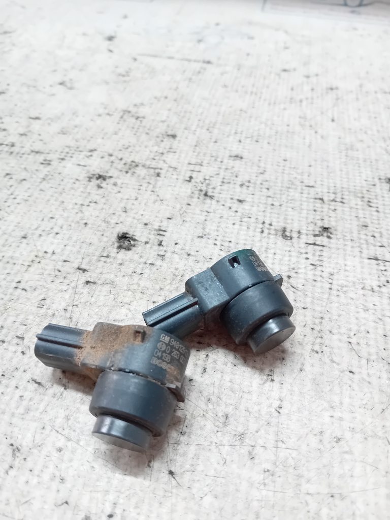 Senzor parcare spate Opel Astra J - Motorina 2011, 94812913