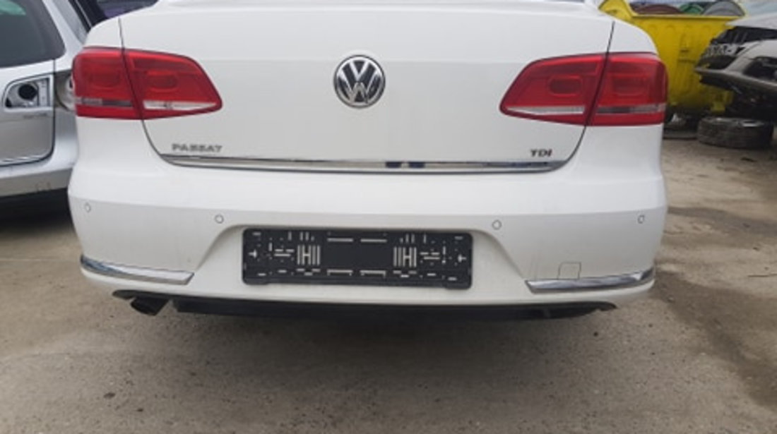Senzor parcare spate Volkswagen Passat B7 2012 berlina 1.6 tdi