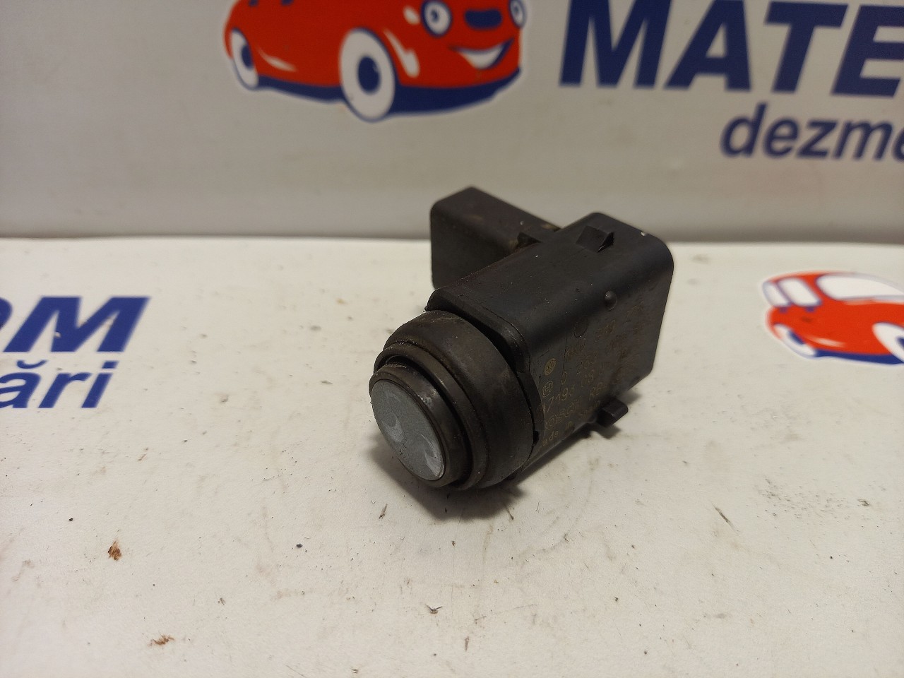 SENZOR PARCARE SPATE VW GOLF V - - (2004 2008)
