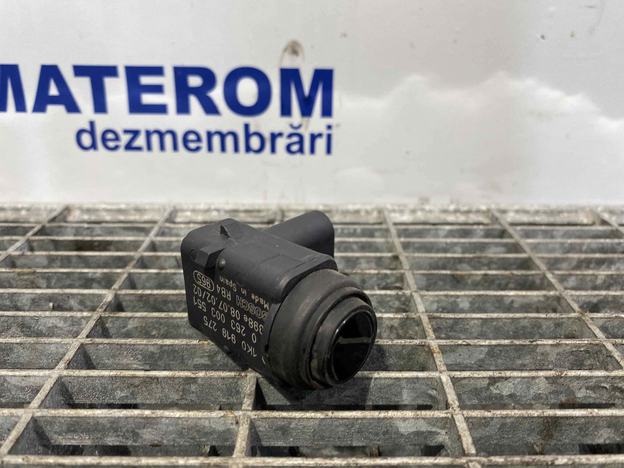 SENZOR PARCARE SPATE VW GOLF V - - (2004 2008)