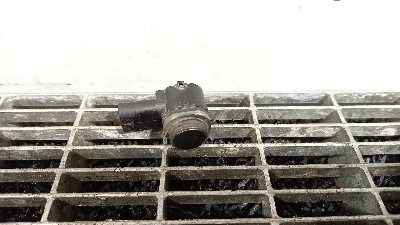 SENZOR PARCARE SPATE VW PASSAT CC - - (2012 2016)