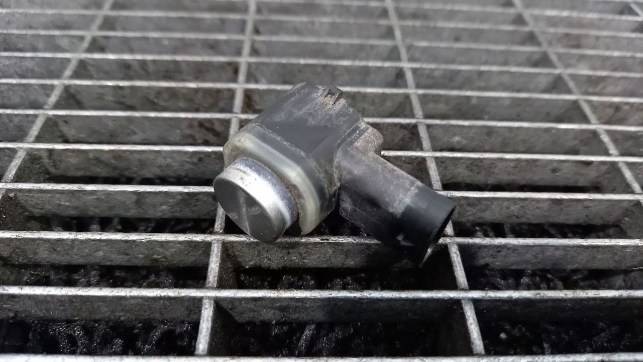 SENZOR PARCARE SPATE VW PASSAT PASSAT - - (2010 2014)