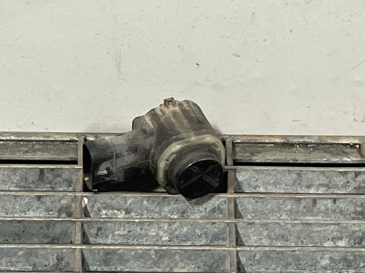 SENZOR PARCARE SPATE VW TOURAN TOURAN - - (2010 2015)