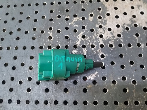 Senzor pedala frana 1.9 ti skoda octavia 1 1u 1c0945511a
