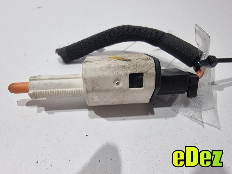 Senzor pedala frana Renault Fluence (2009-2012)