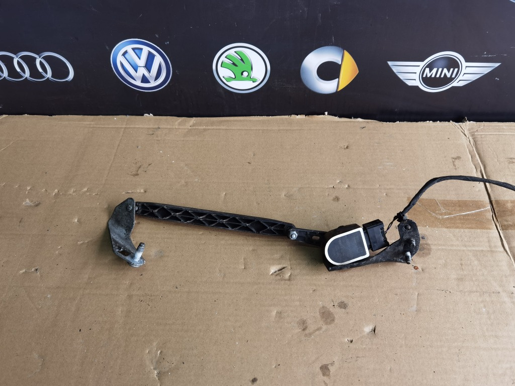 Senzor perne dreapta spate Mercedes S350 cdi w222 4 matic a2229050503