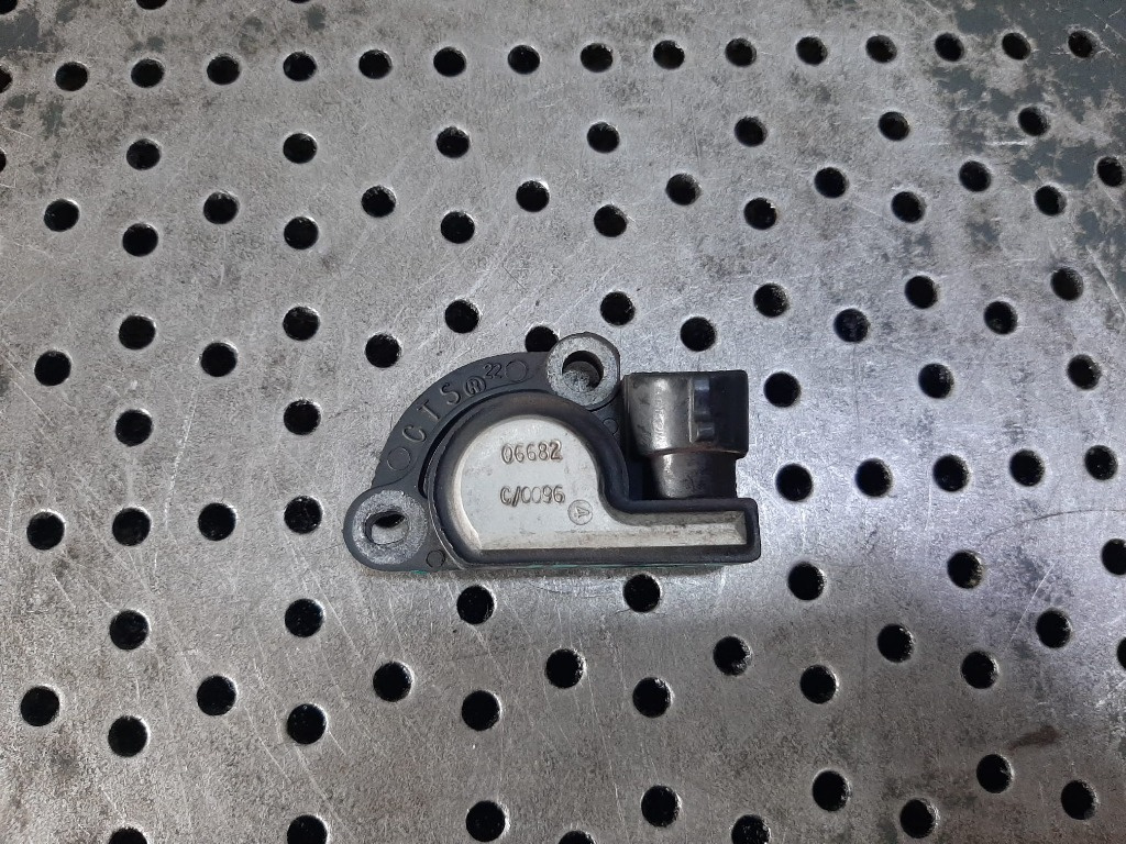 Senzor pozitie acceleratie 1.6 b z16xep opel astra h astra g 06682