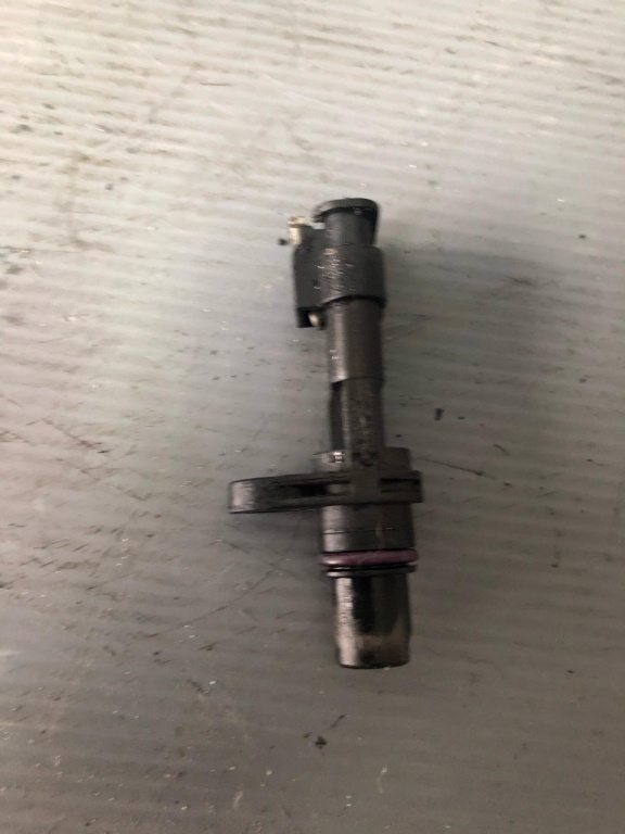 Senzor pozitie ax cu came 2.0 tdi cnh audi a6 4g c7 04l907601