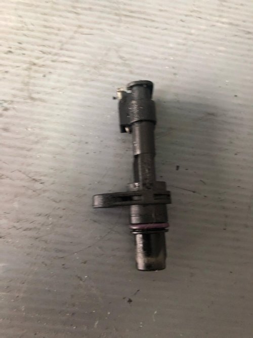 Senzor pozitie ax cu came 2.0 tdi cnh audi a6 4g c7 04l907601