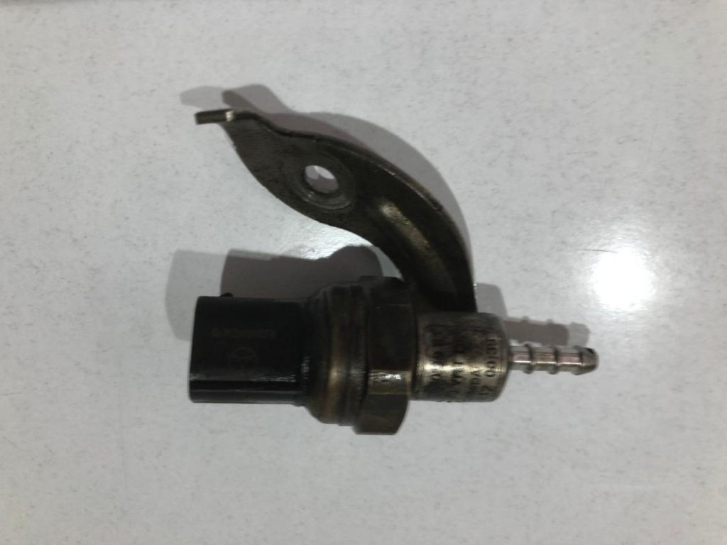Senzor presiune 2.2 a6510703981 Mercedes-Benz E-Class W212 [2009 - 2013]