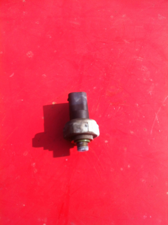 Senzor presiune ac BMW Seria 3 E46 [1997 - 2003] Sedan 4-usi 318i MT (118 hp) 1.9