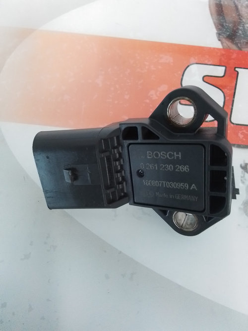 Senzor presiune aer Volkswagen Golf 1.4 Benzina 2003, 0261230266