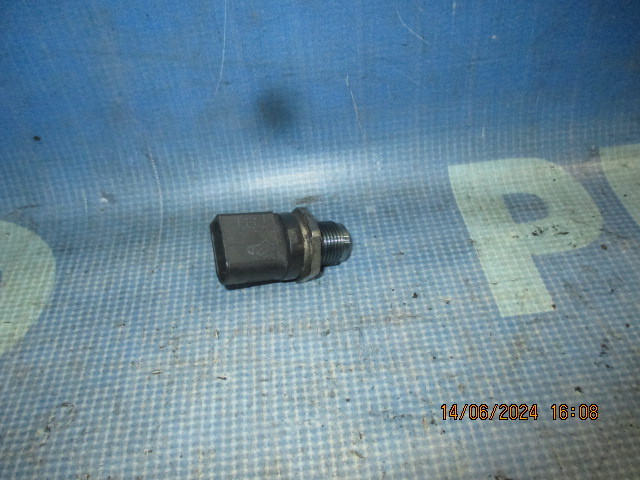 Senzor presiune BMW E90 318d N47D20A; 0281002988