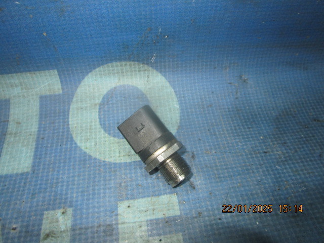 Senzor presiune BMW F10 550dx 3.0d N57D30C ; 0281006245 (rampa)