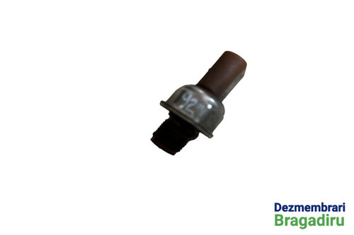 Senzor presiune combustibil 03L906051 Volkswagen VW Passat B6 [2005 - 2010] Sedan 4-usi 2.0 TDI MT (...