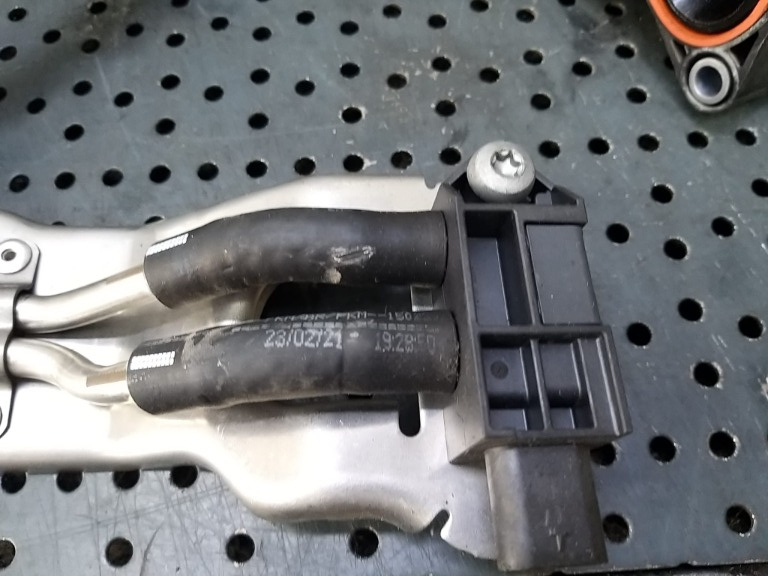 Senzor presiune combustibil 2.0 gti vw golf 8 06q131552f